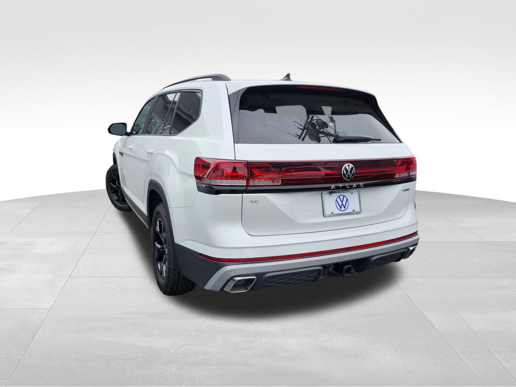 New 2026 Volkswagen Atlas Peak Edition AWD/4WD image 3