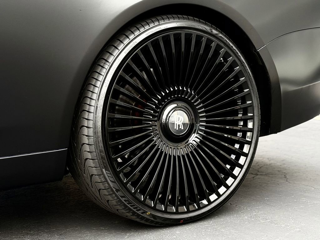 Used 2014 Rolls-Royce Wraith image 39