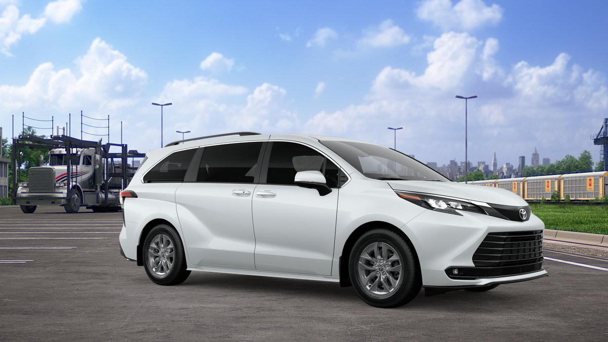 New 2026 Toyota Sienna XLE FWD image 14