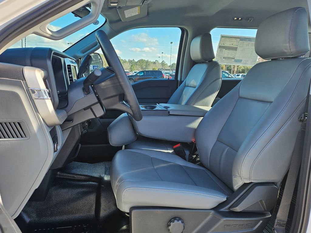 New 2026 Ford F250 XL w/ XL Chrome Package image 4