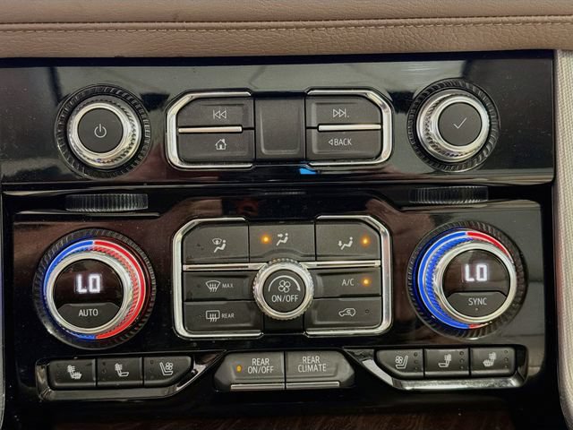 Used 2021 GMC Yukon XL Denali w/ Denali Ultimate Package AWD/4WD image 15