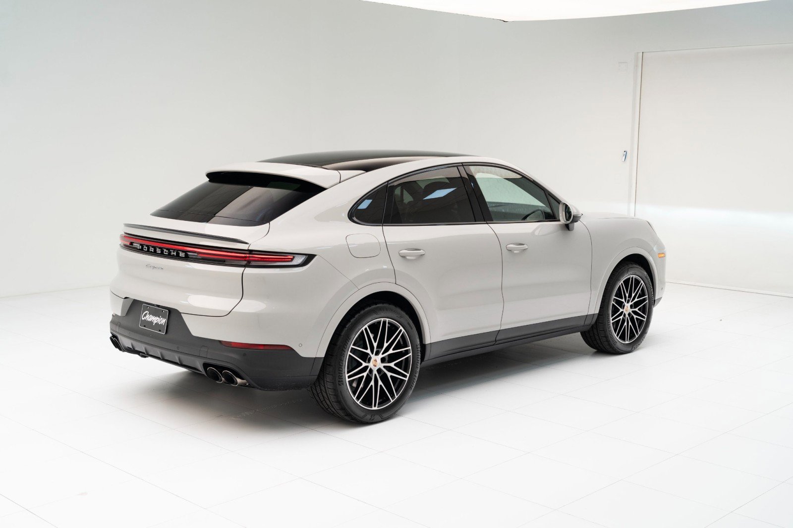 New 2026 Porsche Cayenne Coupe image 9