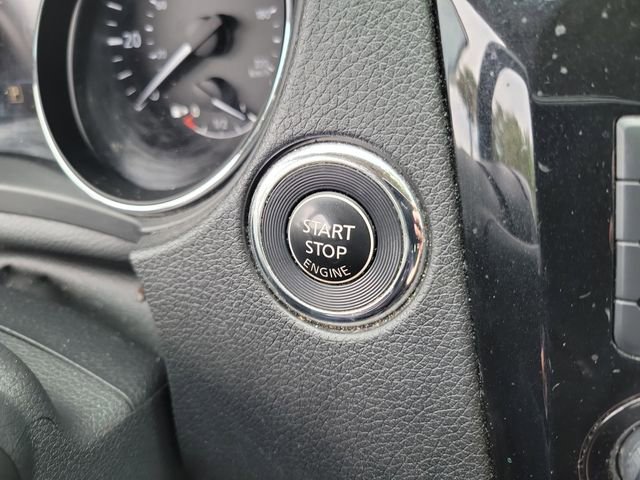 Used 2019 Nissan Rogue SV w/ Premium Package AWD/4WD image 25
