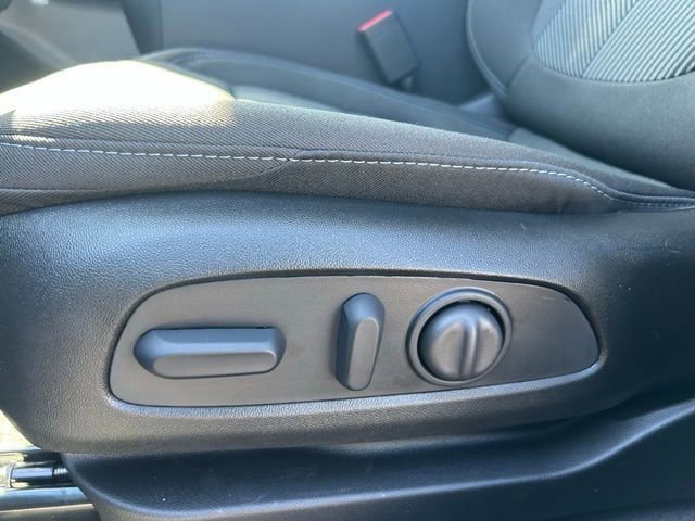 New 2027 Chevrolet Bolt LT w/ Comfort Package image 18