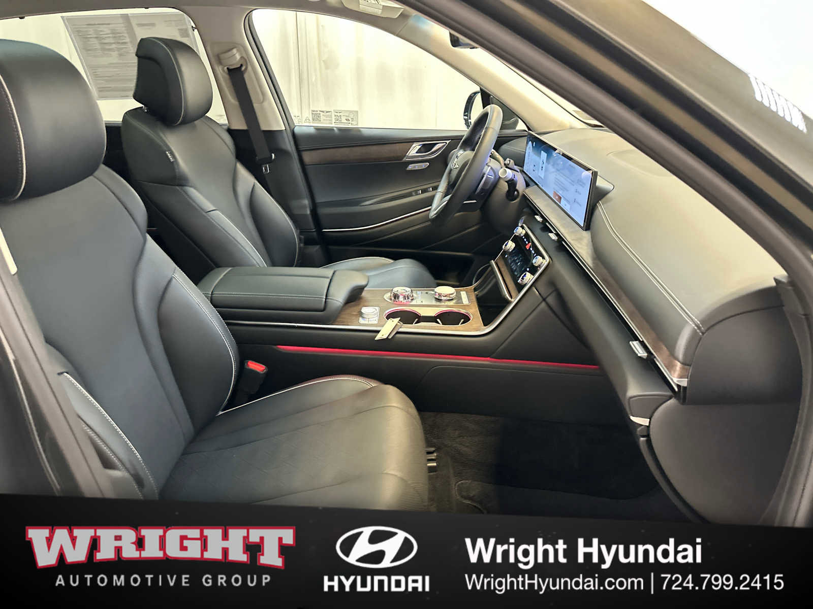 Certified 2025 Genesis GV80 2.5T Prestige image 18