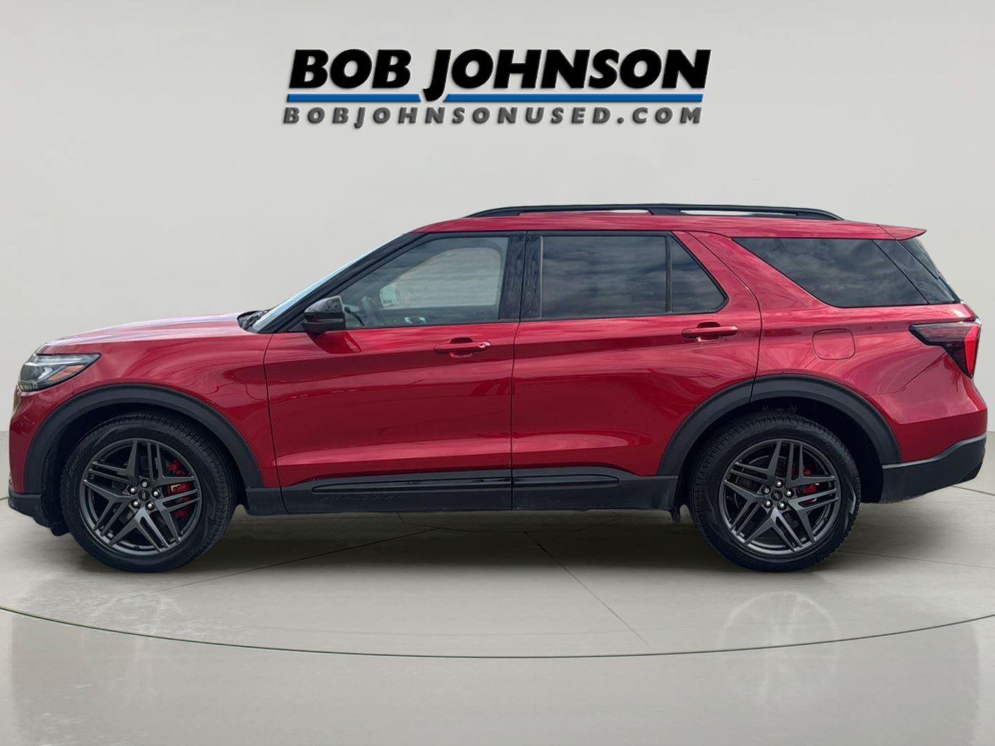 Used 2025 Ford Explorer ST AWD/4WD image 4