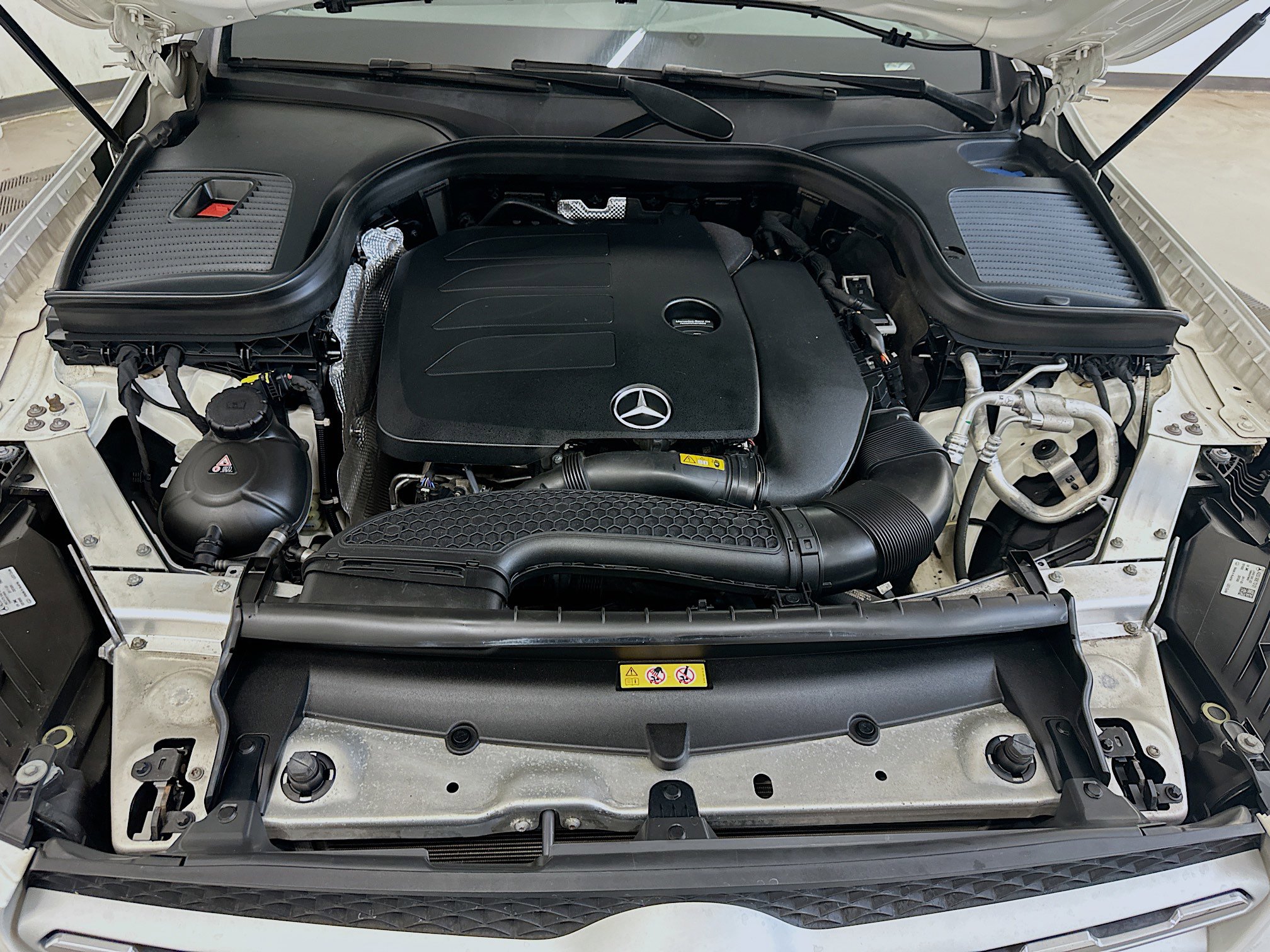 Used 2021 Mercedes-Benz GLC 300 4MATIC image 35