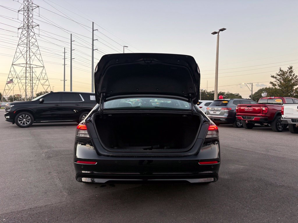 Used 2025 Honda Accord Touring image 16