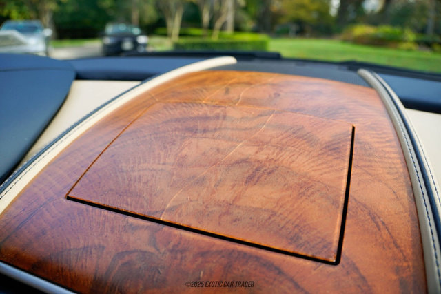 Used 2015 Aston Martin DB9 Volante image 37