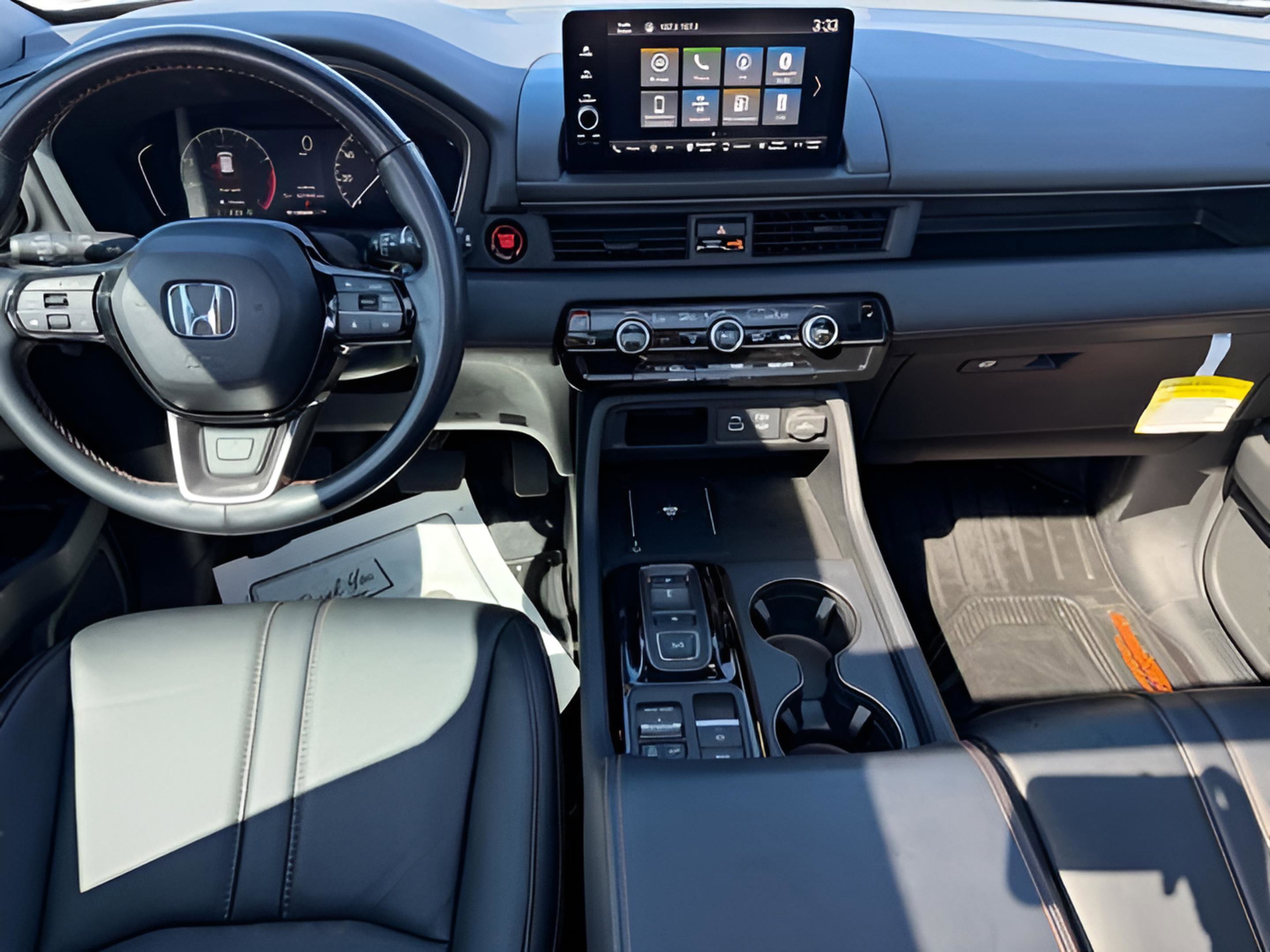Certified 2024 Honda Pilot TrailSport image 9