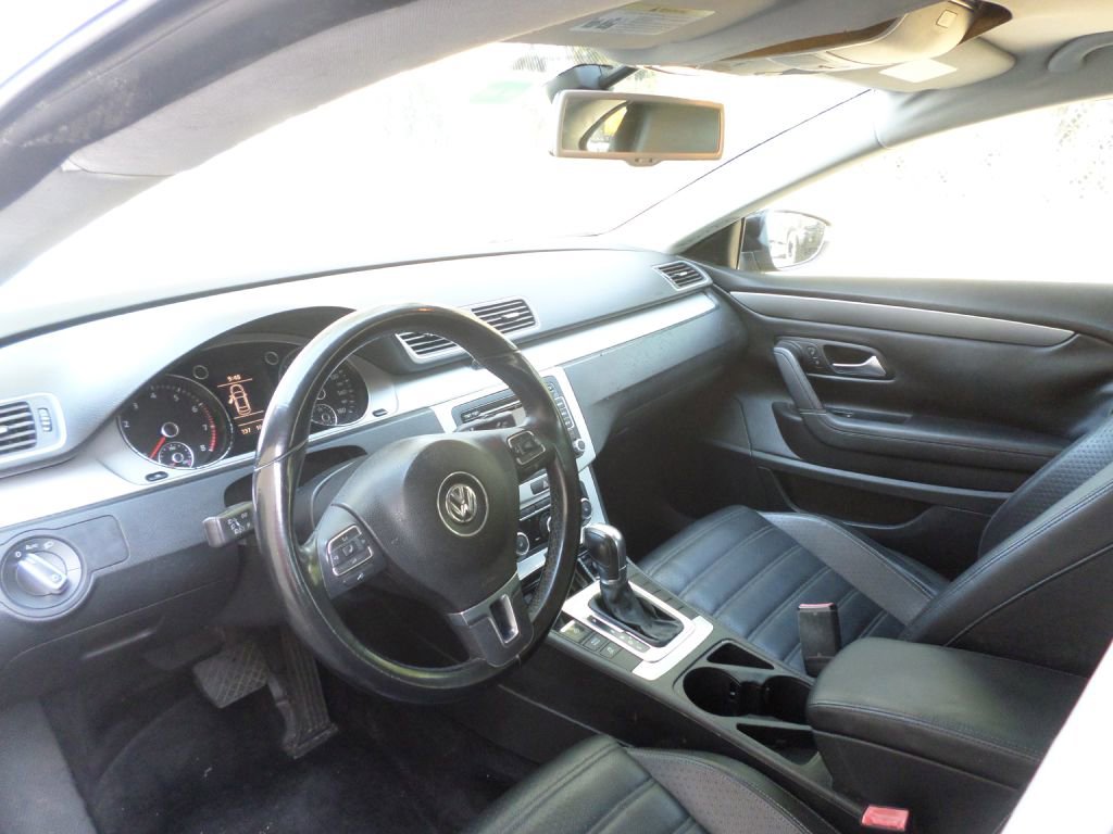 Used 2012 Volkswagen CC Sport image 10