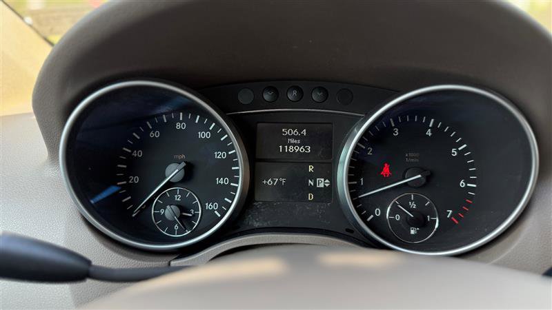 Used 2011 Mercedes-Benz ML 350 4MATIC image 29