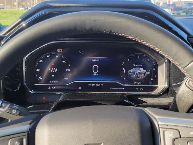 Used 2024 Chevrolet Silverado 1500 LT AWD/4WD image 10