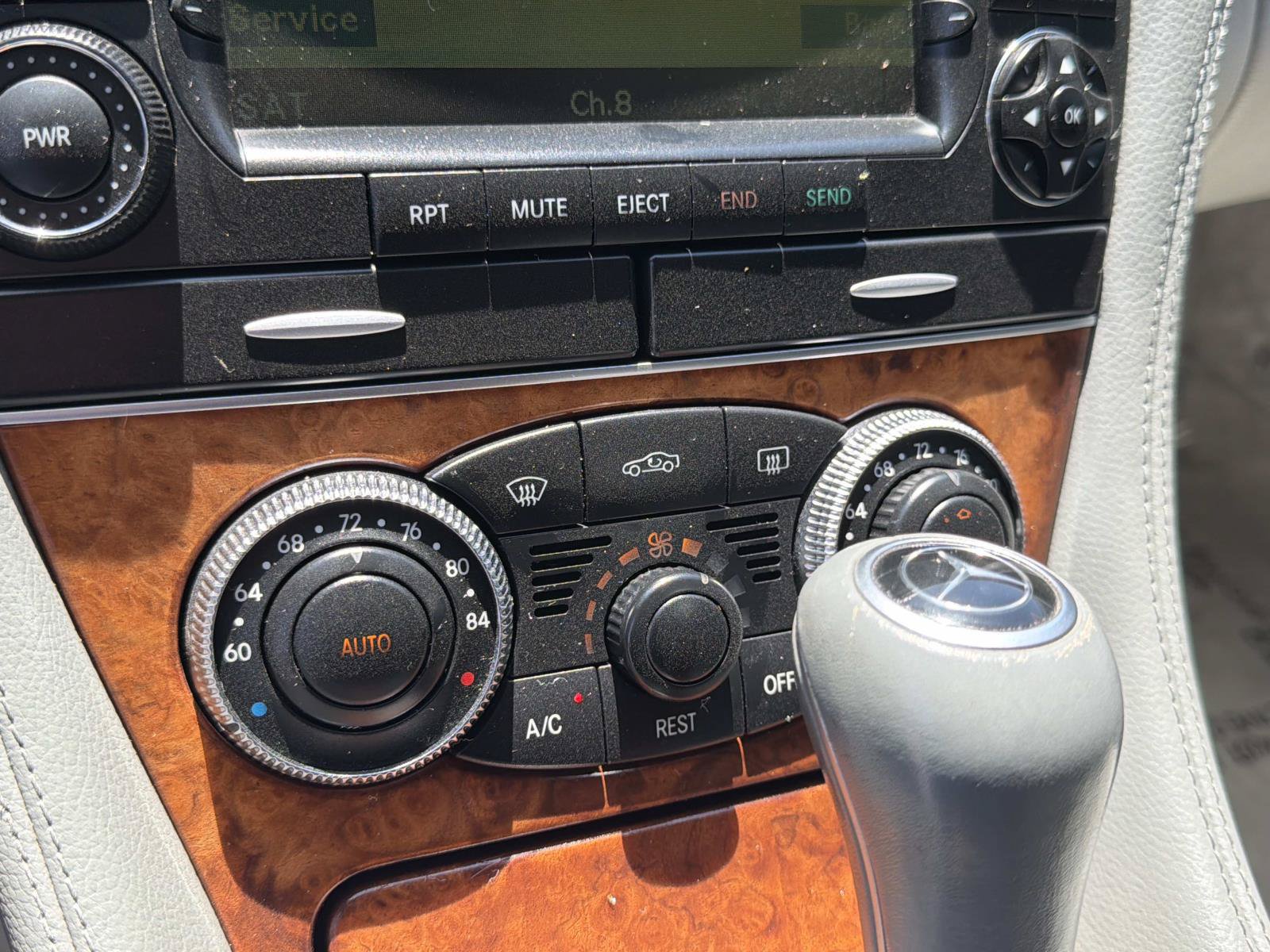 Used 2007 Mercedes-Benz SL 550 image 23