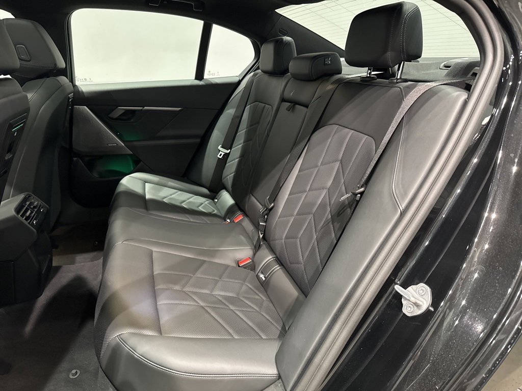 Used 2024 BMW i5 eDrive40i w/ Premium Package image 45