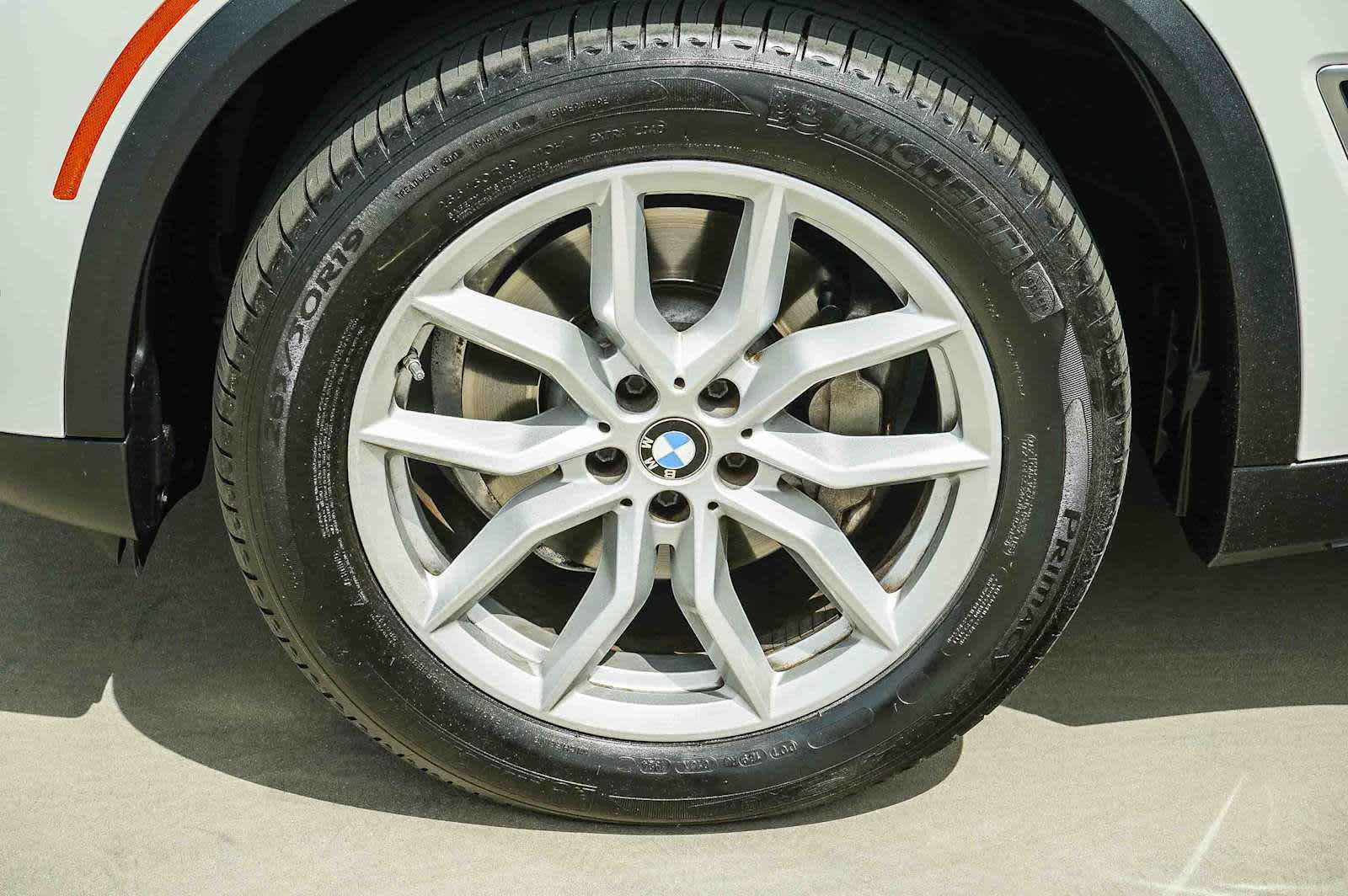 Used 2021 BMW X5 xDrive40i w/ Premium Package 2 AWD/4WD image 9