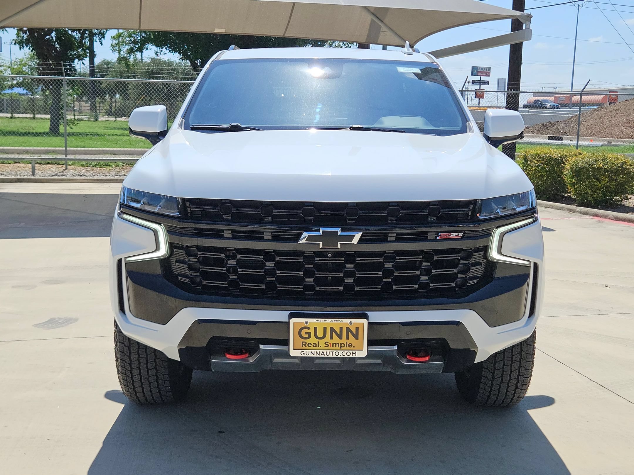Certified 2024 Chevrolet Tahoe Z71 w/ Luxury Package AWD/4WD image 8