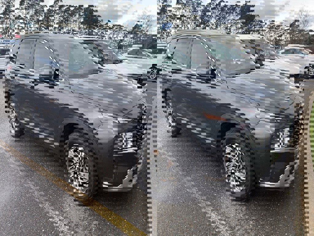 Used 2022 Hyundai Santa Fe SE w/ Cargo Package image 18