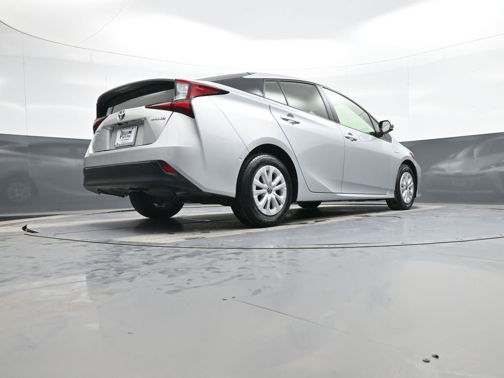 Certified 2022 Toyota Prius LE image 28