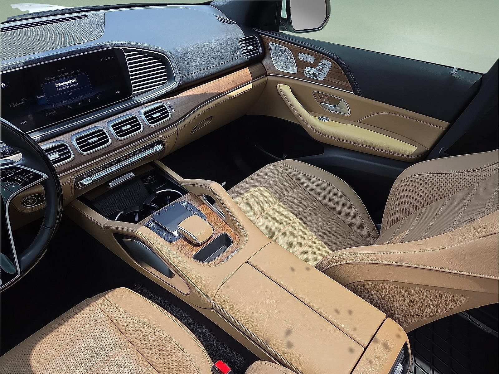 Used 2024 Mercedes-Benz GLE 350 4MATIC image 9