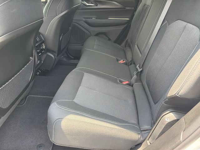 New 2026 Jeep Grand Cherokee Laredo RWD image 18