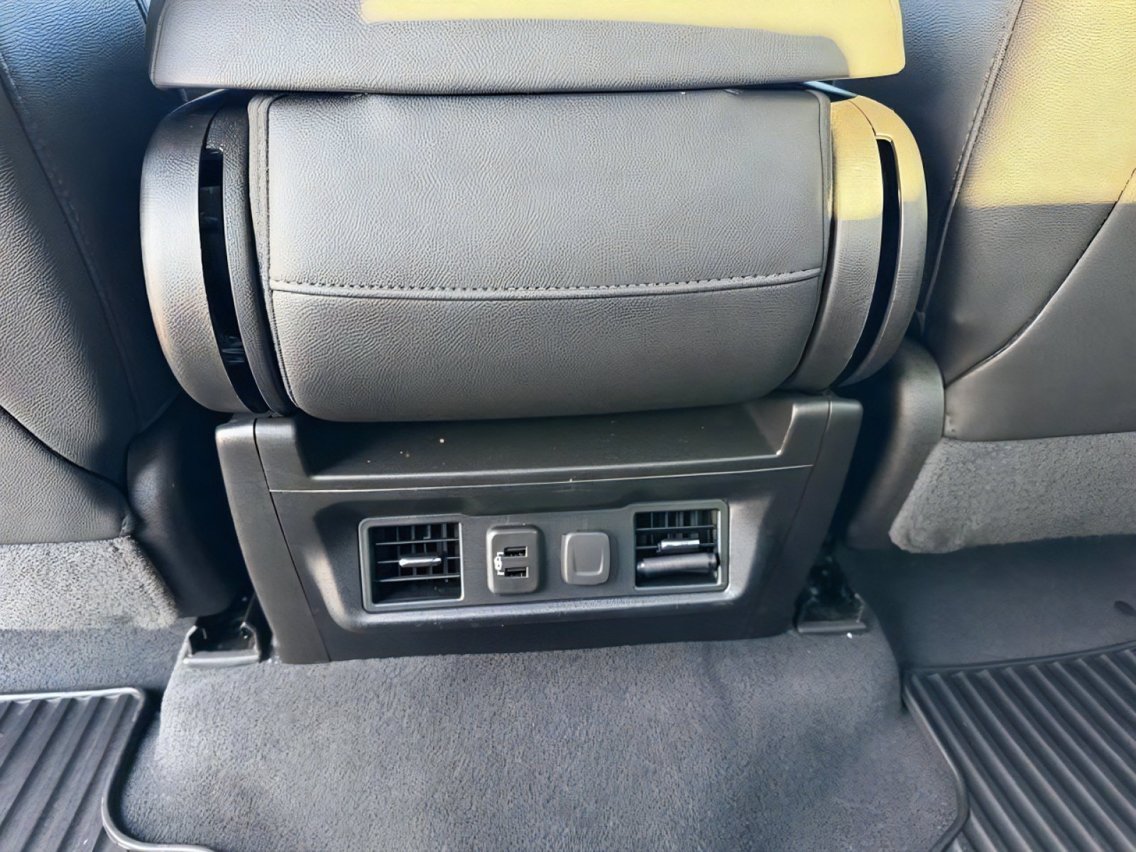 Used 2019 Chevrolet Silverado 1500 LT w/ All-Star Edition AWD/4WD image 17