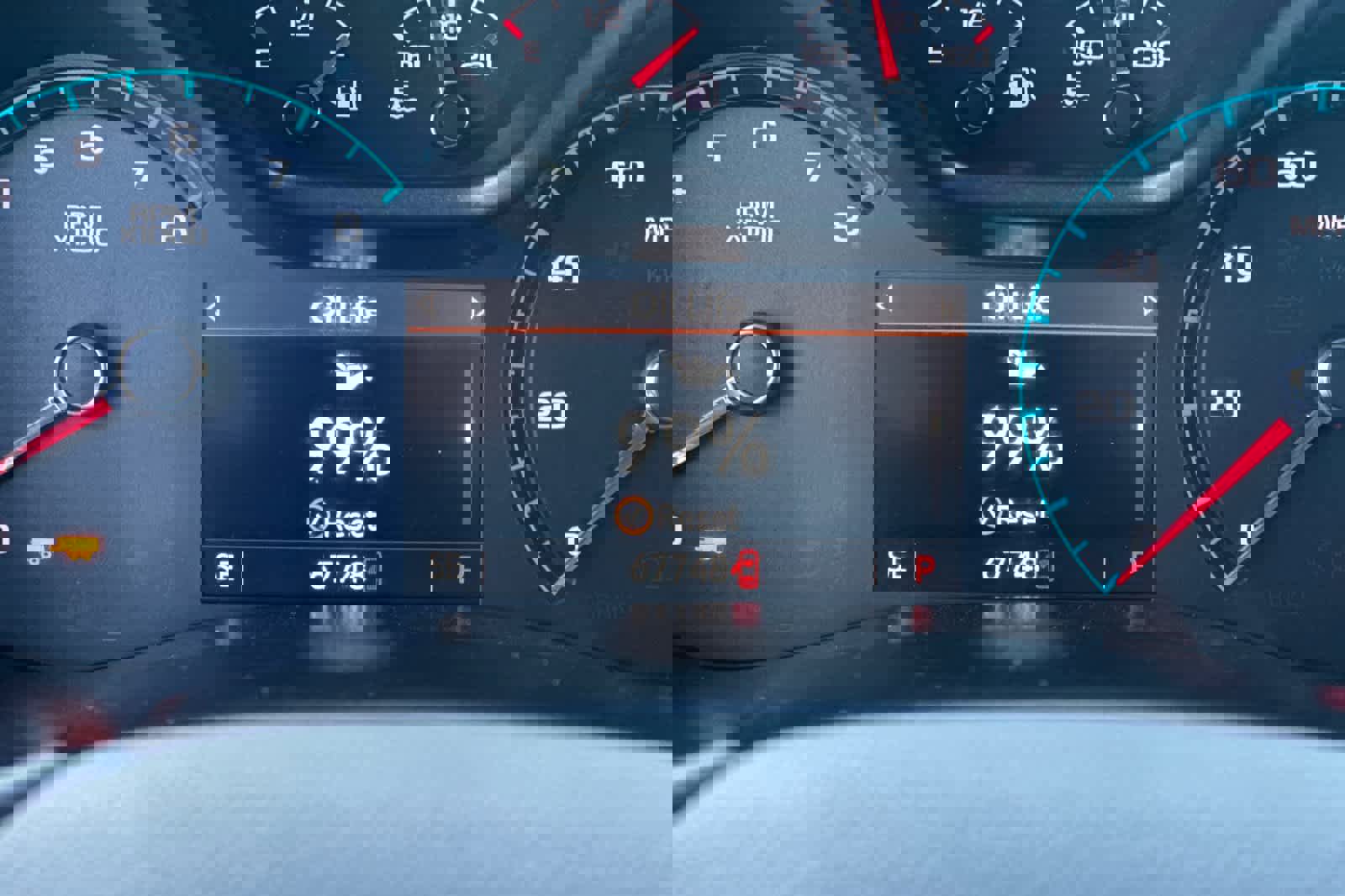 Used 2022 Chevrolet Colorado LT w/ Luxury Package image 29