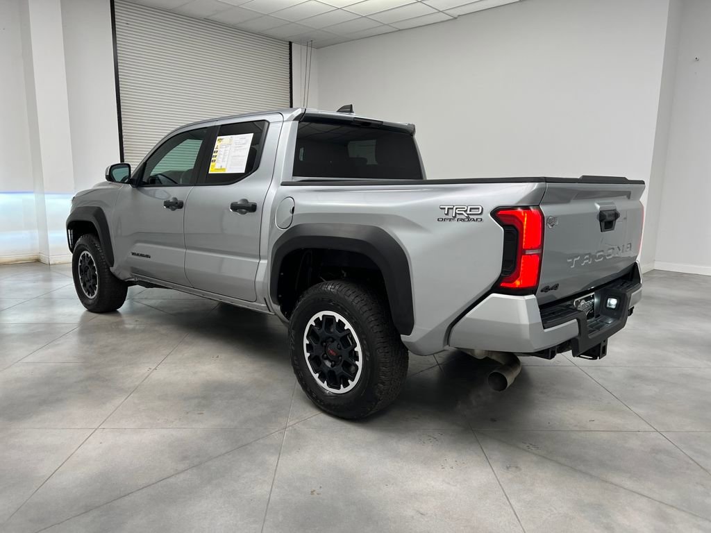 Used 2024 Toyota Tacoma TRD Off-Road AWD/4WD image 5