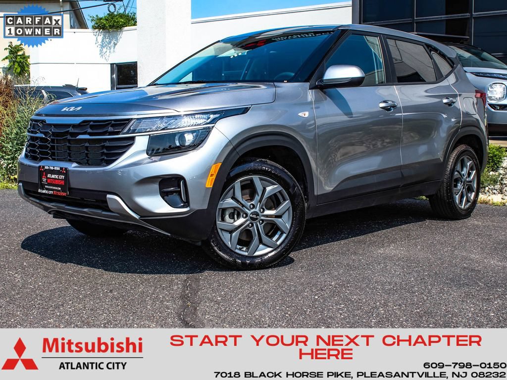 Used 2025 Kia Seltos LX AWD/4WD image 1