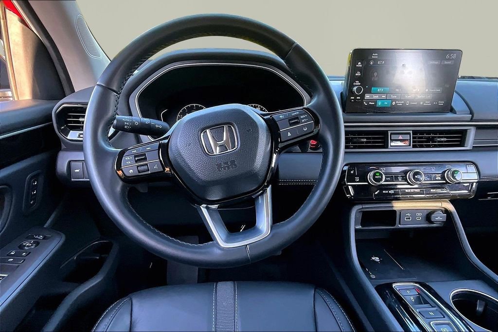 Certified 2025 Honda Pilot EX-L image 8