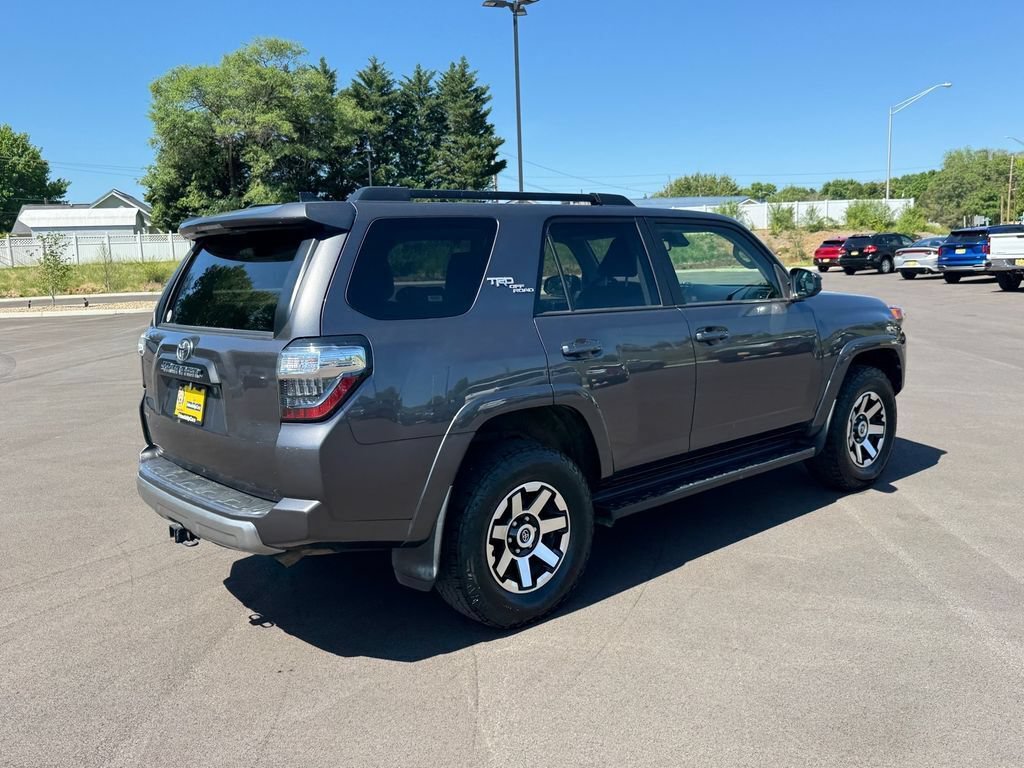 Used 2020 Toyota 4Runner TRD Off-Road AWD/4WD image 3
