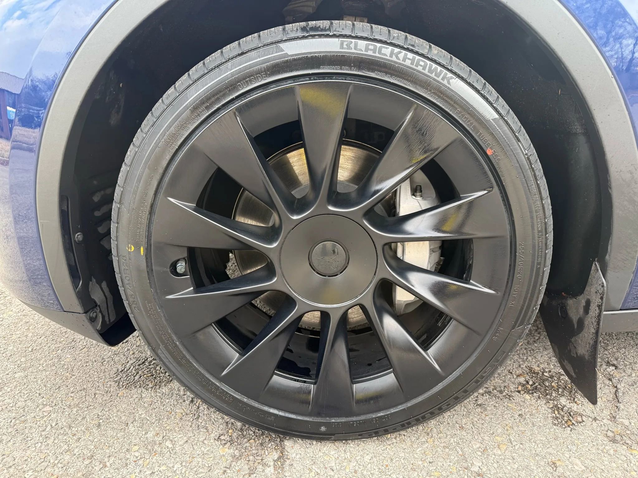 Used 2023 Tesla Model Y Long Range image 12