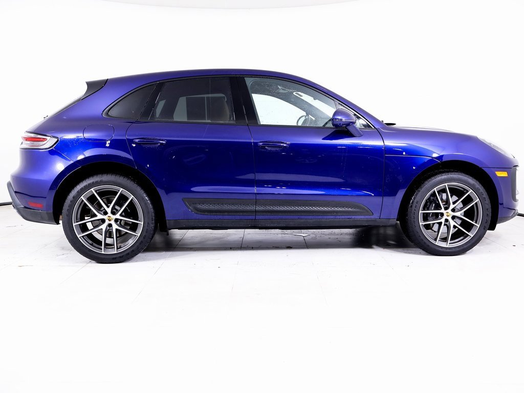 Used 2023 Porsche Macan image 26