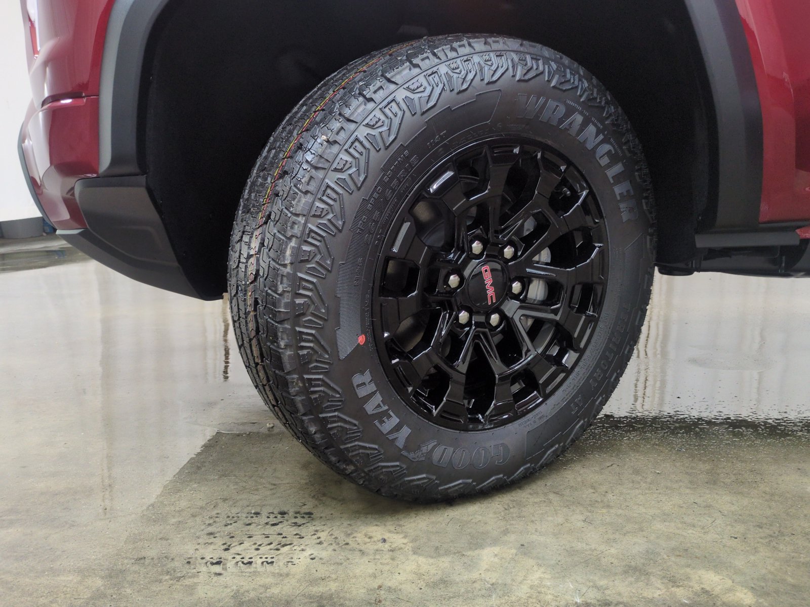 New 2026 GMC Canyon Elevation w/ Convenience Package RWD image 24