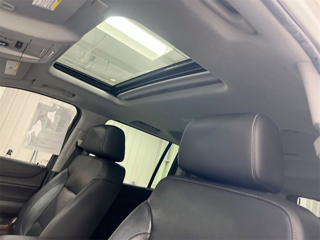 Used 2019 GMC Yukon XL SLT image 18