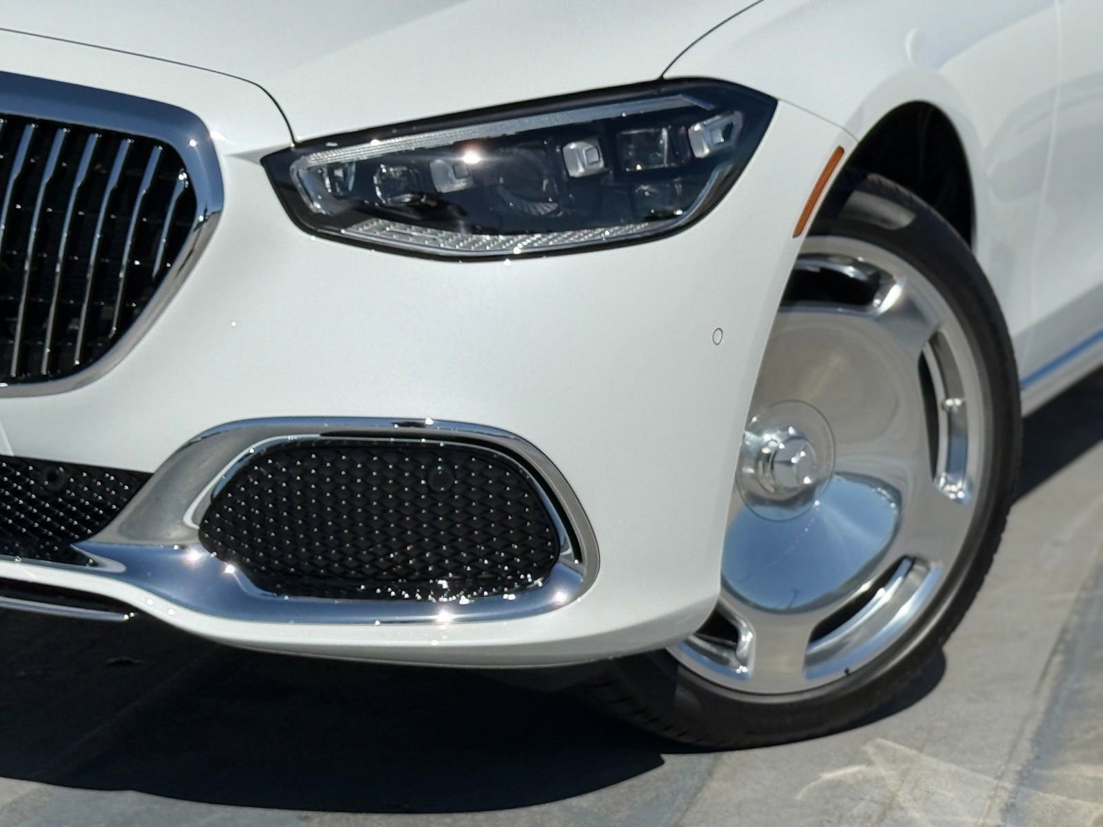 New 2026 Mercedes-Benz Maybach S 580 4MATIC image 4