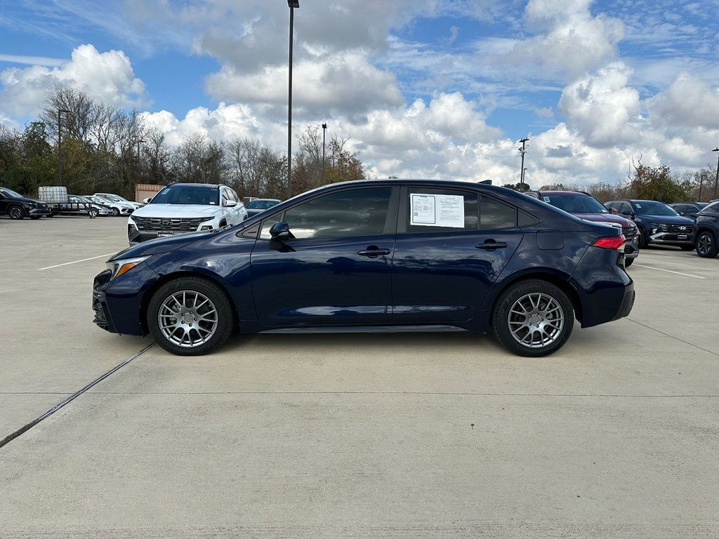 Used 2024 Toyota Corolla SE image 8