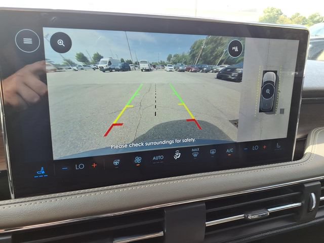 Used 2023 Lincoln Corsair Reserve w/ Equipment Group 201A AWD/4WD image 19