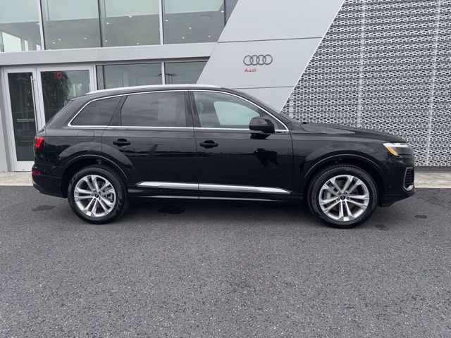 Used 2025 Audi Q7 3.0T Premium Plus w/ Premium Plus Package AWD/4WD image 2
