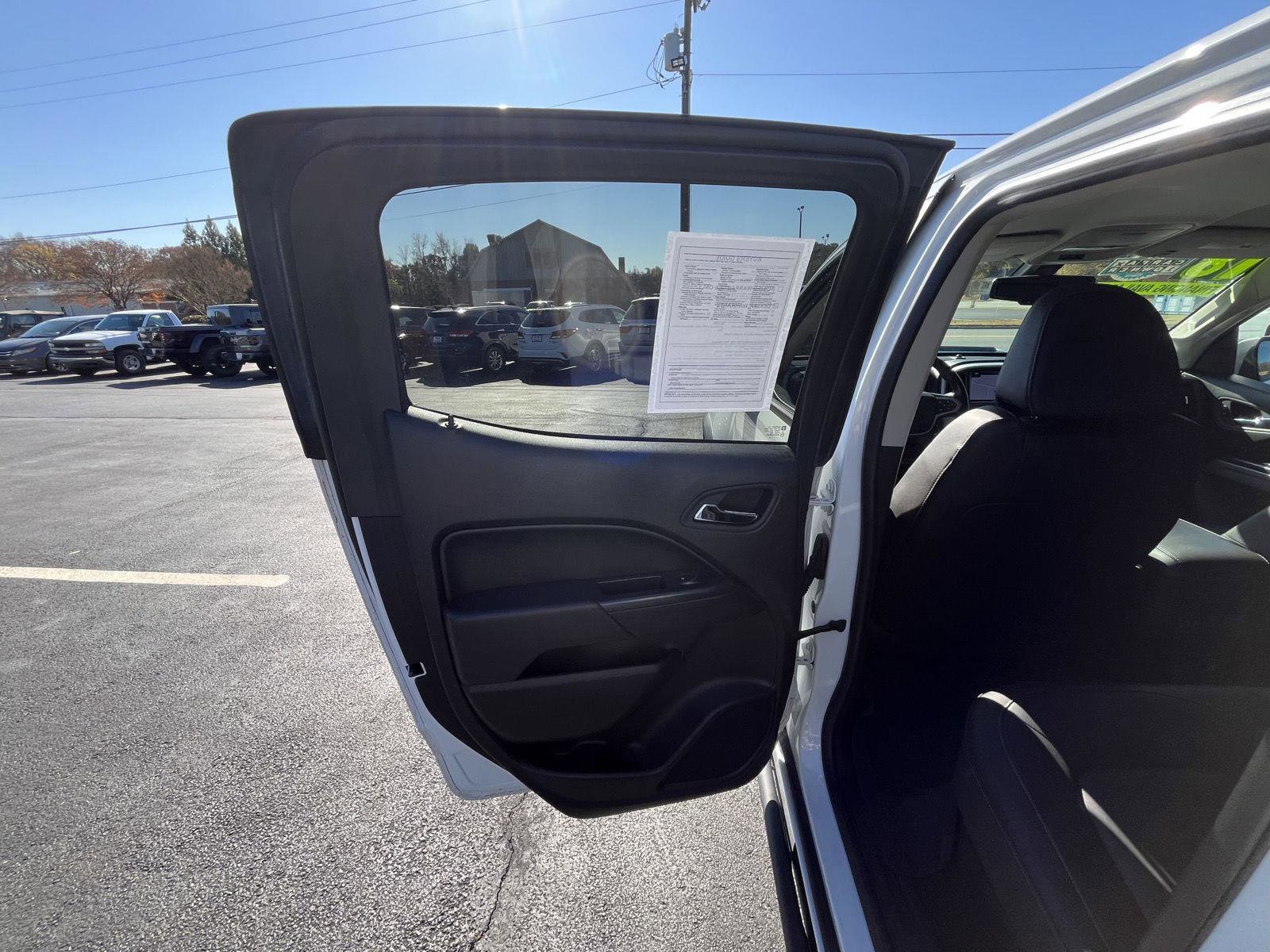 Used 2018 Chevrolet Colorado ZR2 w/ LPO, Premium Interior Package image 17
