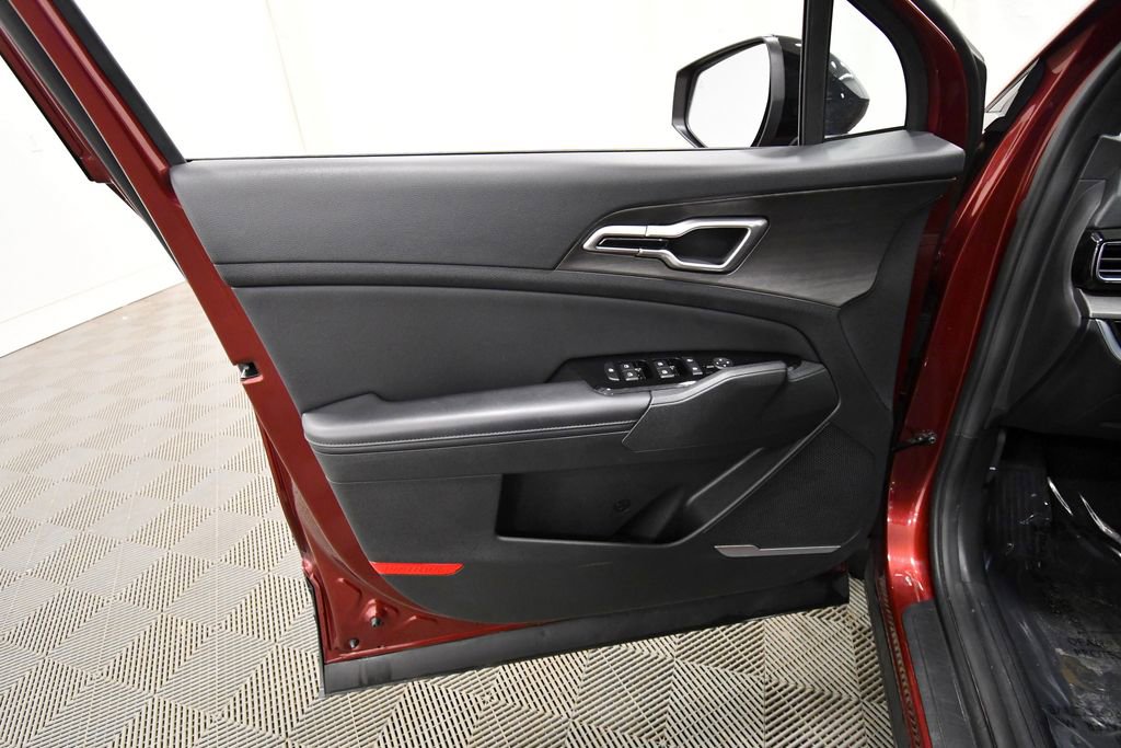 Certified 2023 Kia Sportage X-Line w/ X-Line Premium Package image 13