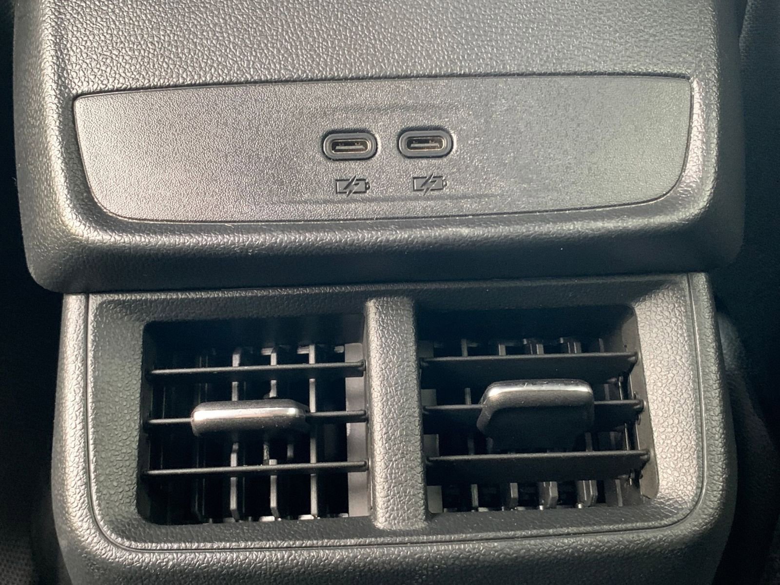 Used 2025 Chevrolet Equinox LT image 23