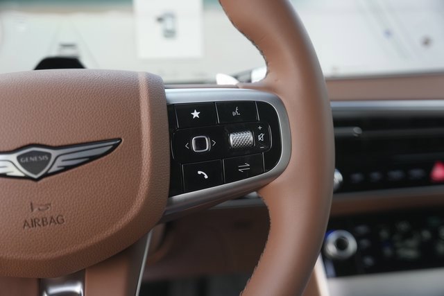 Used 2026 Genesis GV70 2.5T Advanced image 24