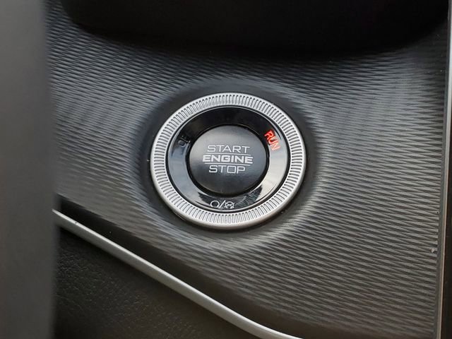 Used 2025 Jeep Grand Cherokee Laredo X image 31