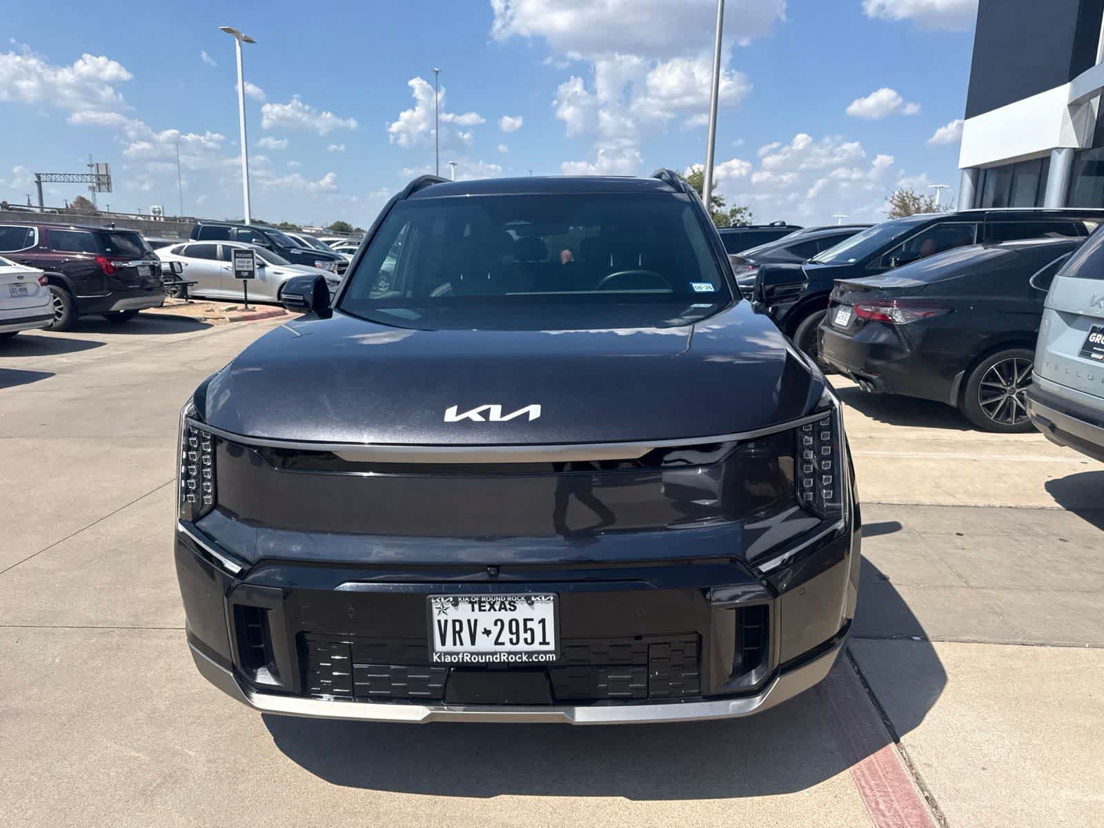 Certified 2024 Kia EV9 GT-Line AWD/4WD image 2