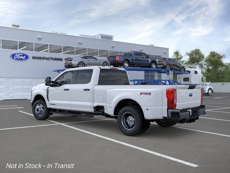 New 2026 Ford F350 XLT w/ FX4 Off-Road Package AWD/4WD image 4