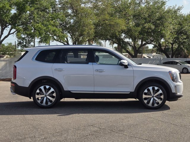 Used 2022 Kia Telluride S image 4