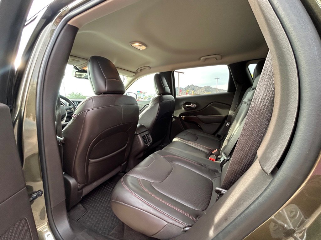 Used 2015 Jeep Cherokee Trailhawk w/ Comfort/Convenience Group image 13