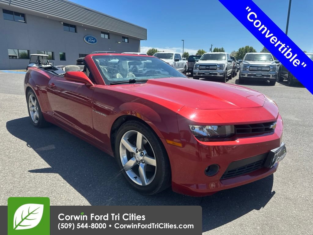 Used 2015 Chevrolet Camaro LT RWD image 1