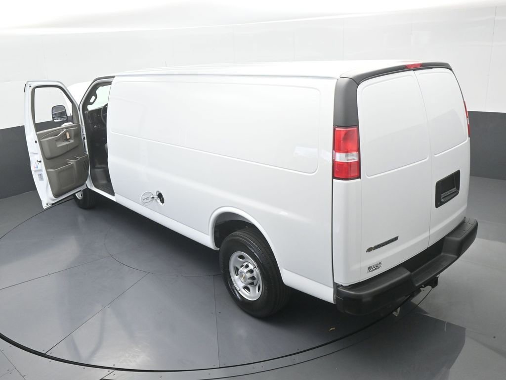 New 2026 Chevrolet Express 2500 Extended w/ Driver Convenience Package RWD image 63